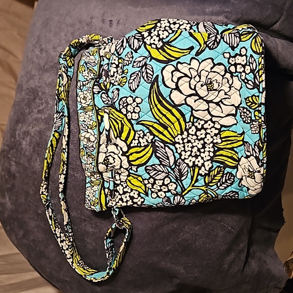 Vera Bradley drawstring shoulder bag - Picture 6 of 8